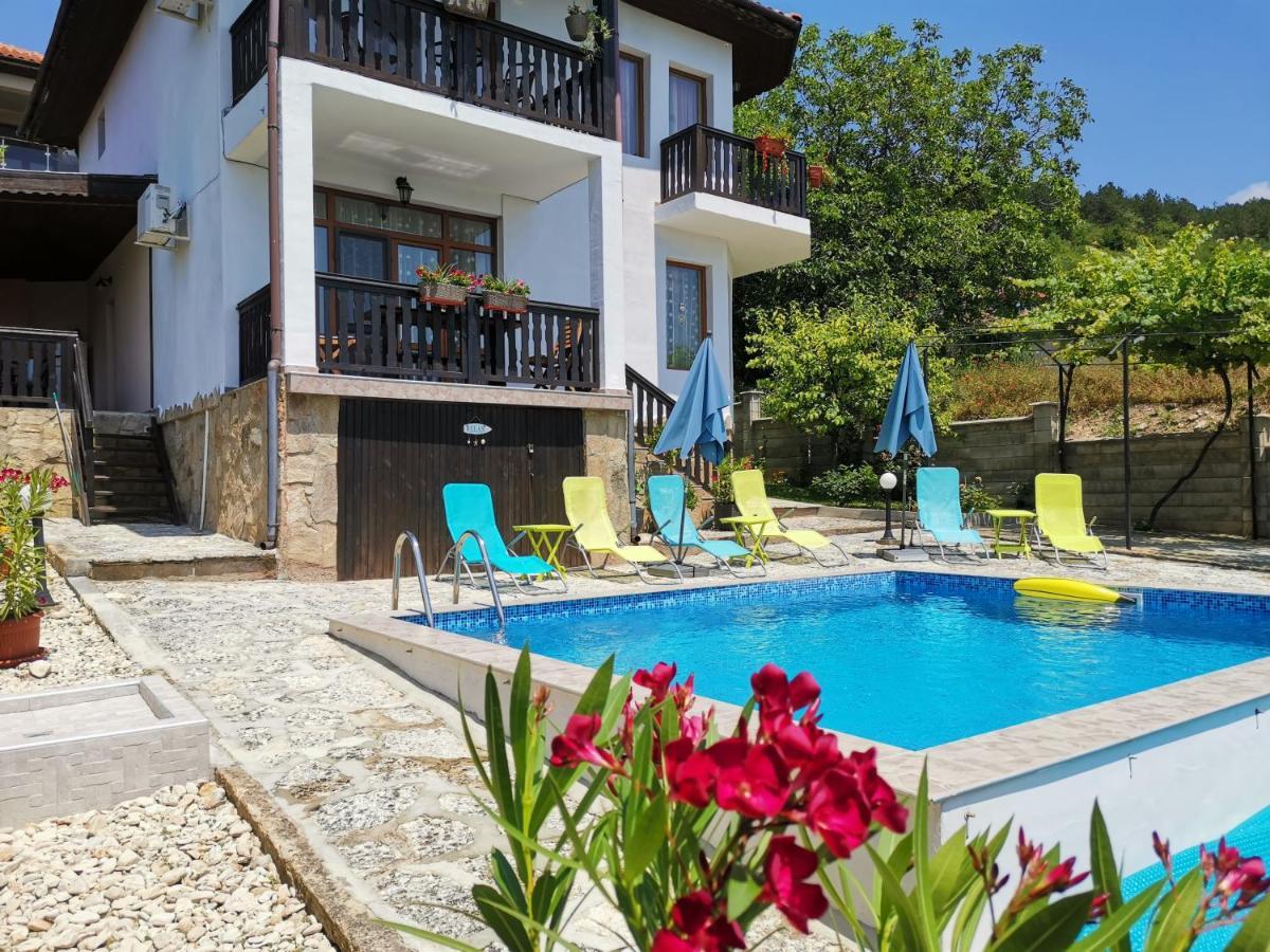 Villa Holly Baltschik Exterior foto